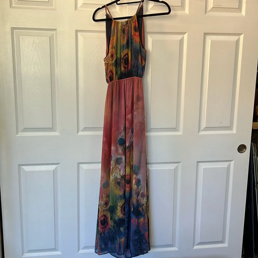 Backless Flower Pattern Dress - Picture 1 of 3